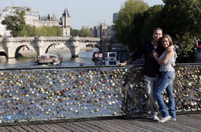 * Love-locks.jpg